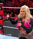 WWE_RAW_2017_10_23_720p_HDTV_x264-Ebi_mp4_003908562.jpg