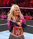 WWE_RAW_2017_10_23_720p_HDTV_x264-Ebi_mp4_003943081.jpg