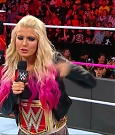 WWE_RAW_2017_10_23_720p_HDTV_x264-Ebi_mp4_003957331.jpg