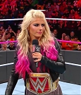 WWE_RAW_2017_10_23_720p_HDTV_x264-Ebi_mp4_003969401.jpg