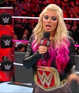 WWE_RAW_2017_10_23_720p_HDTV_x264-Ebi_mp4_003991305.jpg