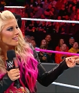 WWE_RAW_2017_10_23_720p_HDTV_x264-Ebi_mp4_004015233.jpg