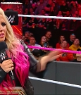 WWE_RAW_2017_10_23_720p_HDTV_x264-Ebi_mp4_004017346.jpg