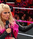 WWE_RAW_2017_10_23_720p_HDTV_x264-Ebi_mp4_004020473.jpg