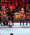 WWE_RAW_2017_12_18_720p_HDTV_x264-Ebi_mp4_008109695.jpg