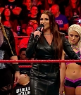 WWE_RAW_2017_12_18_720p_HDTV_x264-Ebi_mp4_008145265.jpg