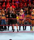 WWE_RAW_2017_12_18_720p_HDTV_x264-Ebi_mp4_008154538.jpg