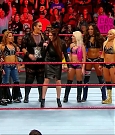 WWE_RAW_2017_12_18_720p_HDTV_x264-Ebi_mp4_008163238.jpg