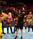 WWE_RAW_2017_12_18_720p_HDTV_x264-Ebi_mp4_008174029.jpg