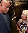 WWE_RAW_2018_01_01_720p_WEB_h264-HEEL_mp4_000116381.jpg