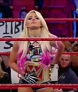 WWE_RAW_2018_01_01_720p_WEB_h264-HEEL_mp4_002435643.jpg