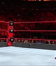 WWE_RAW_2018_01_01_720p_WEB_h264-HEEL_mp4_002612019.jpg