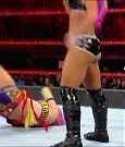 WWE_RAW_2018_01_01_720p_WEB_h264-HEEL_mp4_002733520.jpg