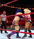 WWE_RAW_2018_01_01_720p_WEB_h264-HEEL_mp4_002752313.jpg