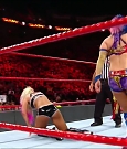 WWE_RAW_2018_01_01_720p_WEB_h264-HEEL_mp4_002867912.jpg