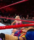 WWE_RAW_2018_01_01_720p_WEB_h264-HEEL_mp4_002947818.jpg