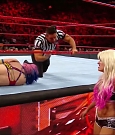 WWE_RAW_2018_01_01_720p_WEB_h264-HEEL_mp4_002952378.jpg