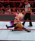 WWE_RAW_2018_01_01_720p_WEB_h264-HEEL_mp4_002980683.jpg