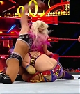 WWE_RAW_2018_01_01_720p_WEB_h264-HEEL_mp4_002981339.jpg