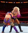 WWE_RAW_2018_01_01_720p_WEB_h264-HEEL_mp4_003003494.jpg