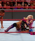 WWE_RAW_2018_01_01_720p_WEB_h264-HEEL_mp4_003058116.jpg