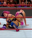 WWE_RAW_2018_01_01_720p_WEB_h264-HEEL_mp4_003062813.jpg