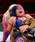 WWE_RAW_2018_01_01_720p_WEB_h264-HEEL_mp4_003081957.jpg