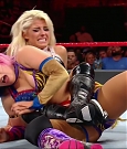 WWE_RAW_2018_01_01_720p_WEB_h264-HEEL_mp4_003083304.jpg