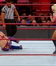 WWE_RAW_2018_01_01_720p_WEB_h264-HEEL_mp4_003121009.jpg