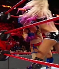 WWE_RAW_2018_01_01_720p_WEB_h264-HEEL_mp4_003125608.jpg