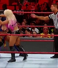 WWE_RAW_2018_01_01_720p_WEB_h264-HEEL_mp4_003127567.jpg