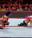 WWE_RAW_2018_01_01_720p_WEB_h264-HEEL_mp4_003160666.jpg