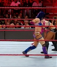 WWE_RAW_2018_01_01_720p_WEB_h264-HEEL_mp4_003198442.jpg