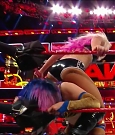 WWE_RAW_2018_01_01_720p_WEB_h264-HEEL_mp4_003221135.jpg