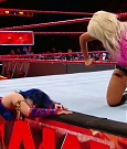 WWE_RAW_2018_01_01_720p_WEB_h264-HEEL_mp4_003250542.jpg