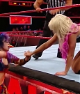 WWE_RAW_2018_01_01_720p_WEB_h264-HEEL_mp4_003255624.jpg