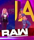 WWE_RAW_2018_04_30_720p_WEB_h264-HEEL_mp4_006799499.jpg