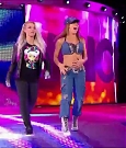 WWE_RAW_2018_04_30_720p_WEB_h264-HEEL_mp4_006806519.jpg