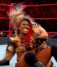 WWE_RAW_2018_05_21_720p_HDTV_x264-Ebi_mp4_003699612.jpg