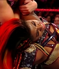 WWE_RAW_2018_05_21_720p_HDTV_x264-Ebi_mp4_003780677.jpg