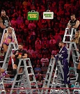 WWE_RAW_2018_06_11_720p_WEB_h264-HEEL_mp4_000452169.jpg