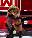 WWE_RAW_2018_06_11_720p_WEB_h264-HEEL_mp4_000616355.jpg