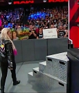 WWE_RAW_2018_06_18_720p_WEB_h264-HEEL_mp4_000227079.jpg