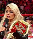 WWE_RAW_2018_06_18_720p_WEB_h264-HEEL_mp4_000461777.jpg