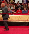 WWE_RAW_2018_06_18_720p_WEB_h264-HEEL_mp4_000525780.jpg