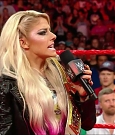 WWE_RAW_2018_06_18_720p_WEB_h264-HEEL_mp4_000546947.jpg