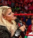 WWE_RAW_2018_06_18_720p_WEB_h264-HEEL_mp4_000554129.jpg