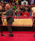 WWE_RAW_2018_06_18_720p_WEB_h264-HEEL_mp4_000591884.jpg