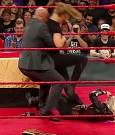 WWE_RAW_2018_06_18_720p_WEB_h264-HEEL_mp4_000601279.jpg