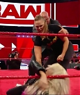 WWE_RAW_2018_06_18_720p_WEB_h264-HEEL_mp4_000624108.jpg